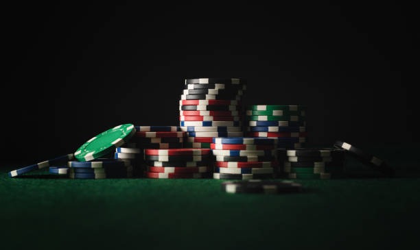 sisusan88 Fortune Ox table screen showing bet placement, live dealer feed, chat panel, and account balance in Indonesian Rupiah